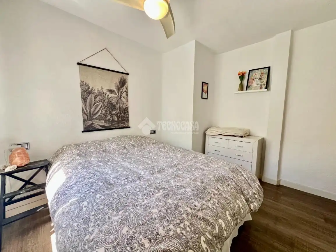 Schlafzimmer von Wohnung zum Verkauf in Madrid mit Klimaanlage und Heizung