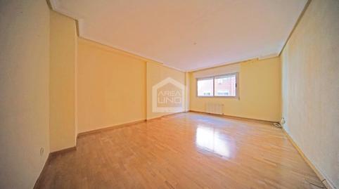 Foto 3 de Pis en venda a Palomeras Bajas, Madrid