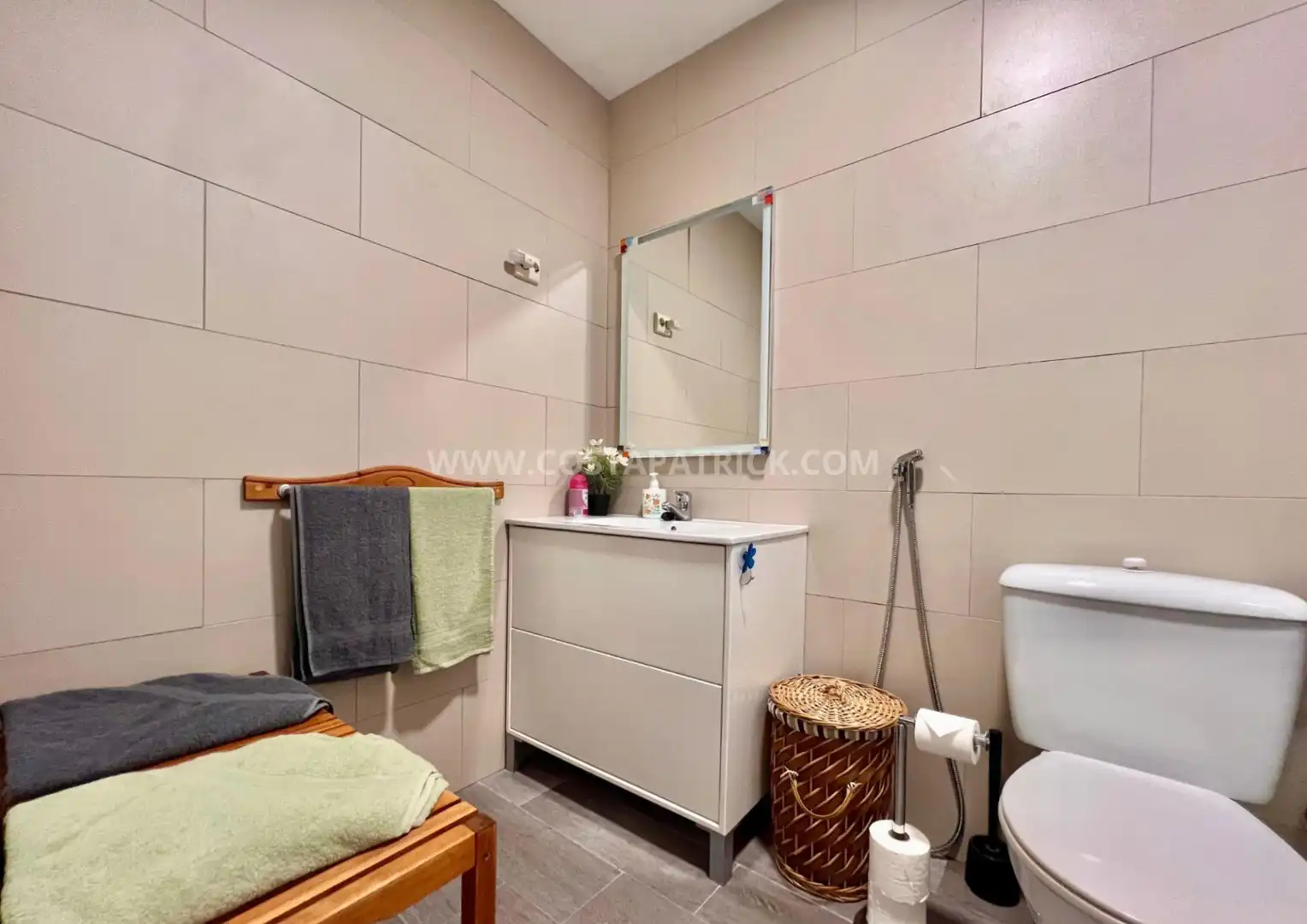 Baño de Casa adosada de alquiler en Los Alcázares con Aire acondicionado, Calefacción y Jardín privado