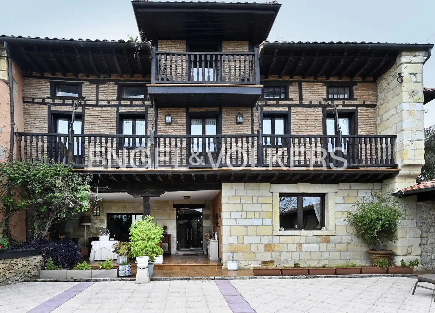 Vista exterior de Casa o chalet en venta en Reocín con Calefacción, Jardín privado y Terraza