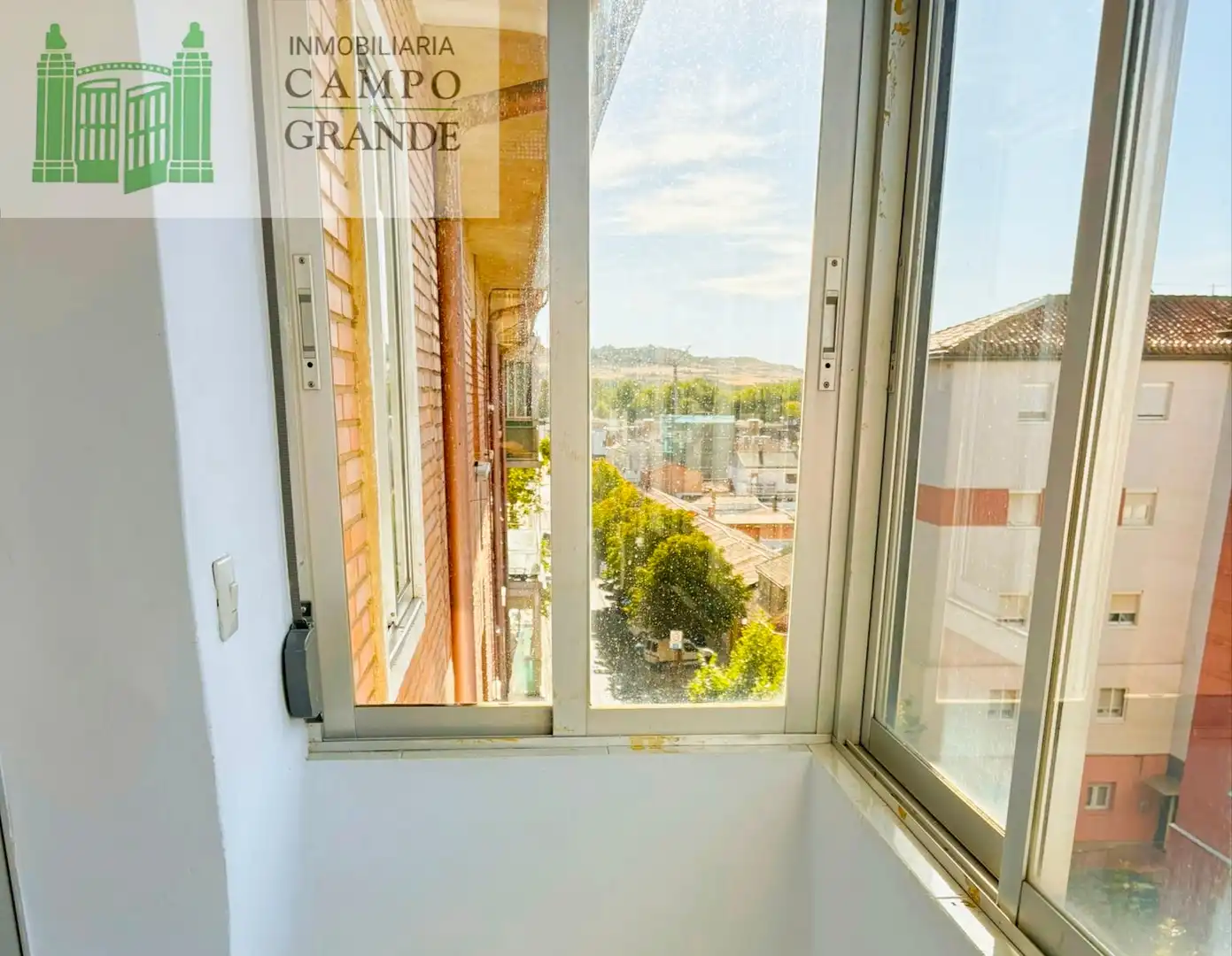 Vista exterior de Piso en venta en Palencia con Calefacción, Terraza y Amueblado