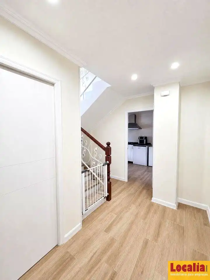 Casa o chalet en venta en Miengo con Jardín privado, Terraza y Amueblado