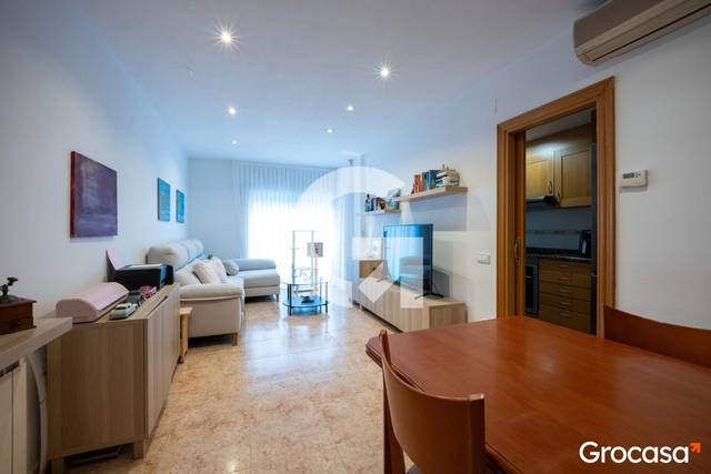 Piso en Venta en CL IRLANDA en La Llàntia