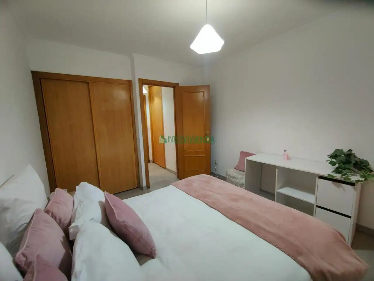 Bedroom of Duplexes for sale in Vigo   with Heating and Furnished