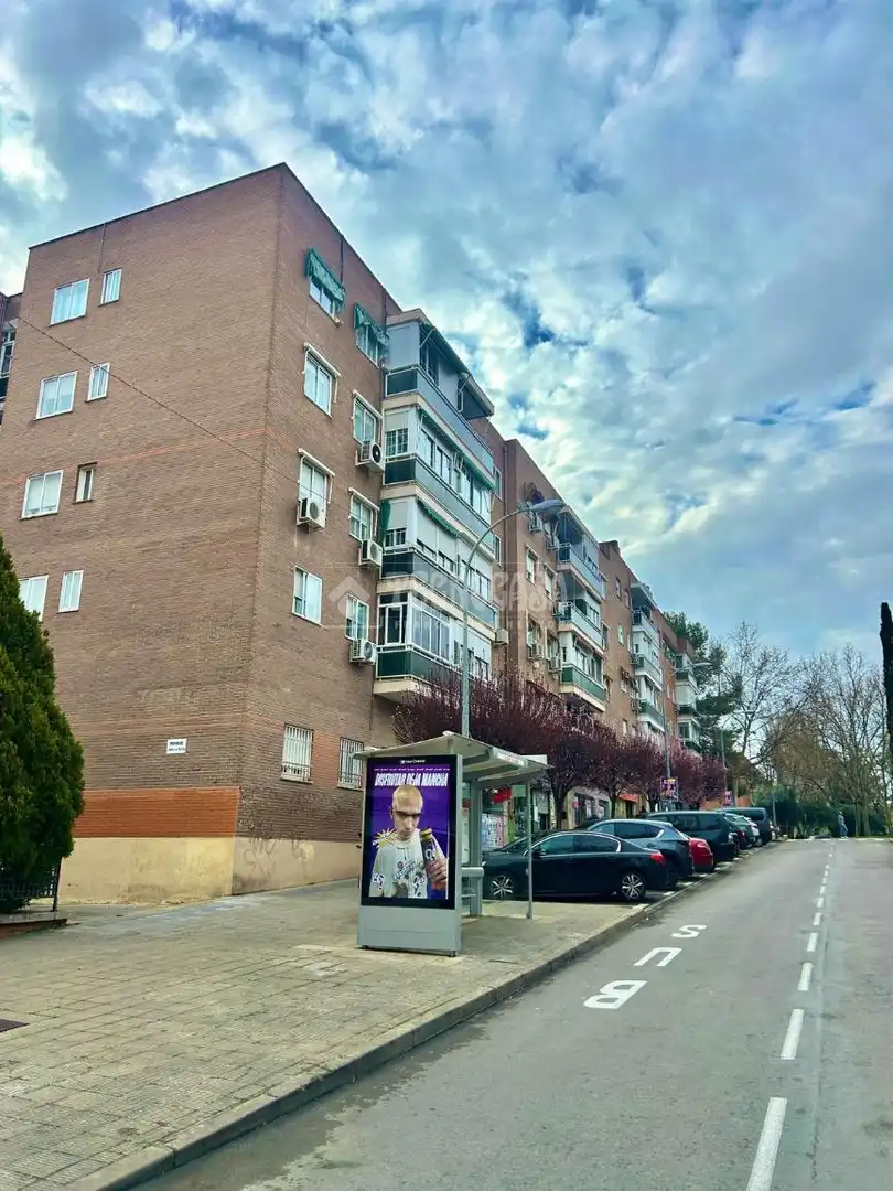 Außenansicht von Garage zum Verkauf in San Fernando de Henares