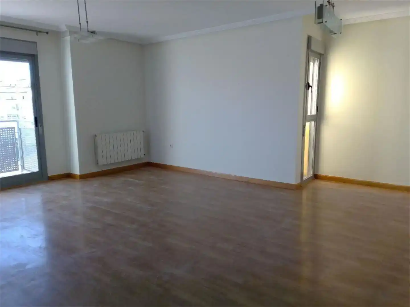 Sala d'estar de Àtic en venda en Plasencia amb Aire condicionat i Balcó