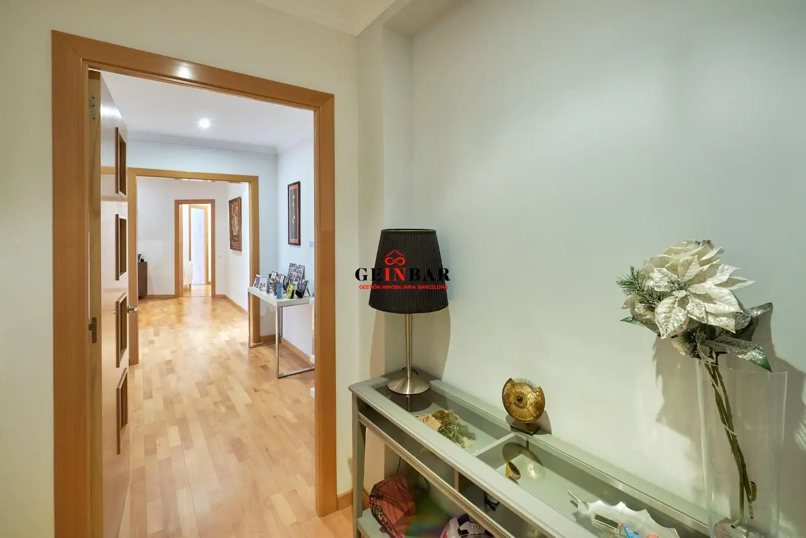 Wohnung zum Verkauf in Barcelona mit Klimaanlage, Heizung und Parkett