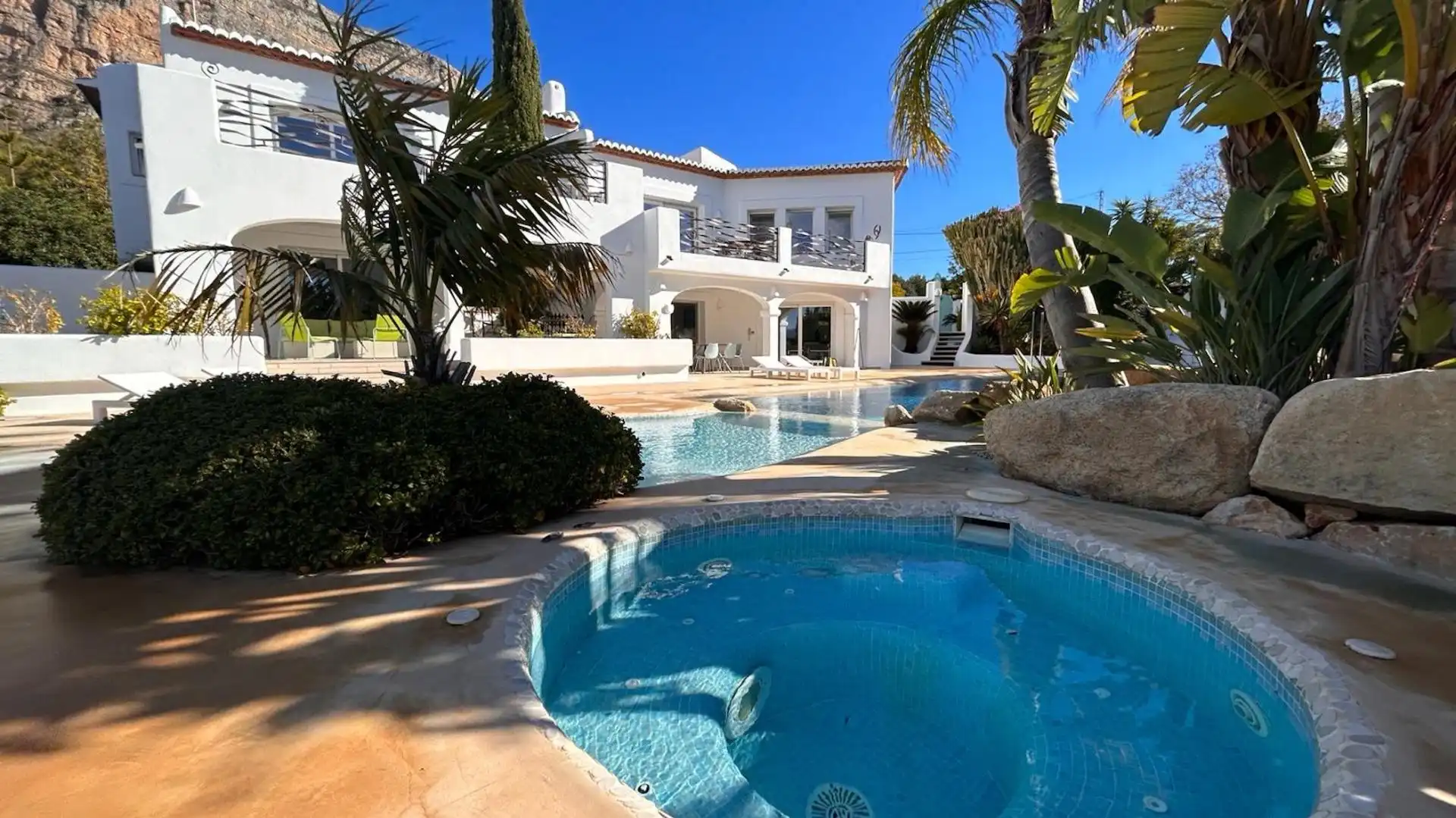 Swimming pool of Houses for sale in Jávea / Xàbia  with Air Conditioner, Heating and Private garden