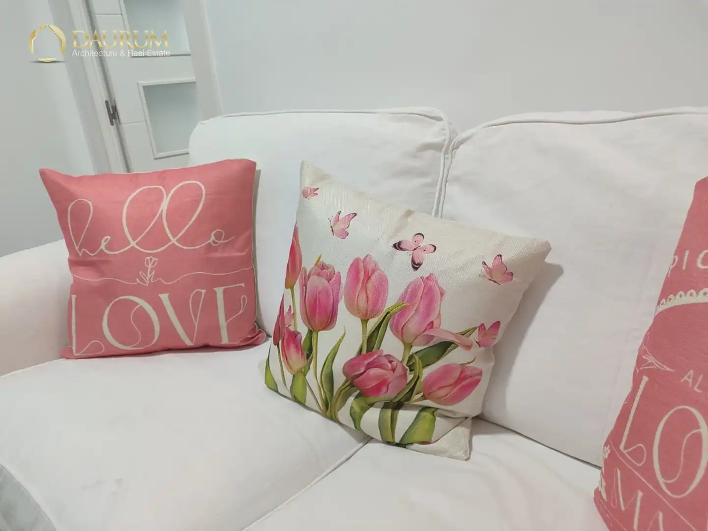 Living room of Flat for sale in Sevilla  with Air Conditioner and Furnished