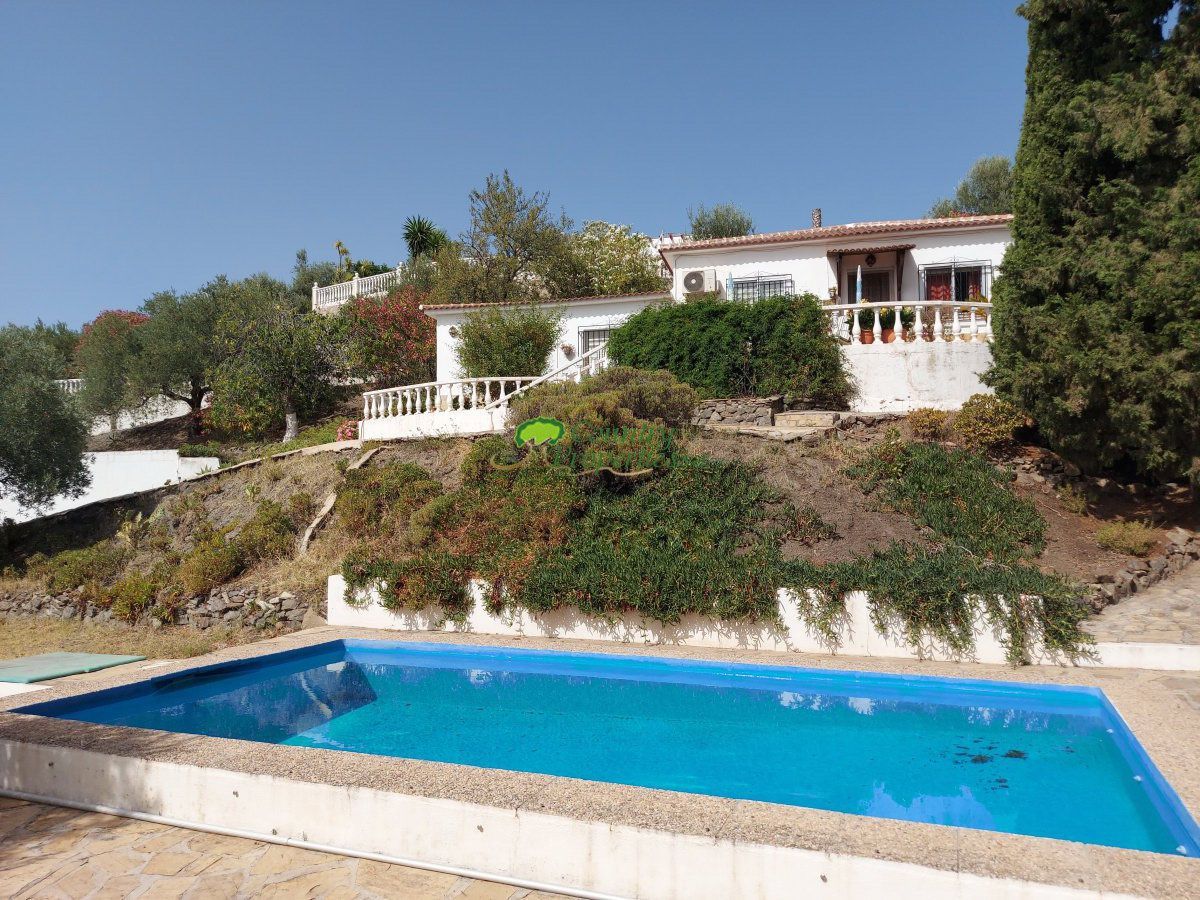 Garden of Country house for sale in Alcaucín  with Air Conditioner, Heating and Swimming Pool
