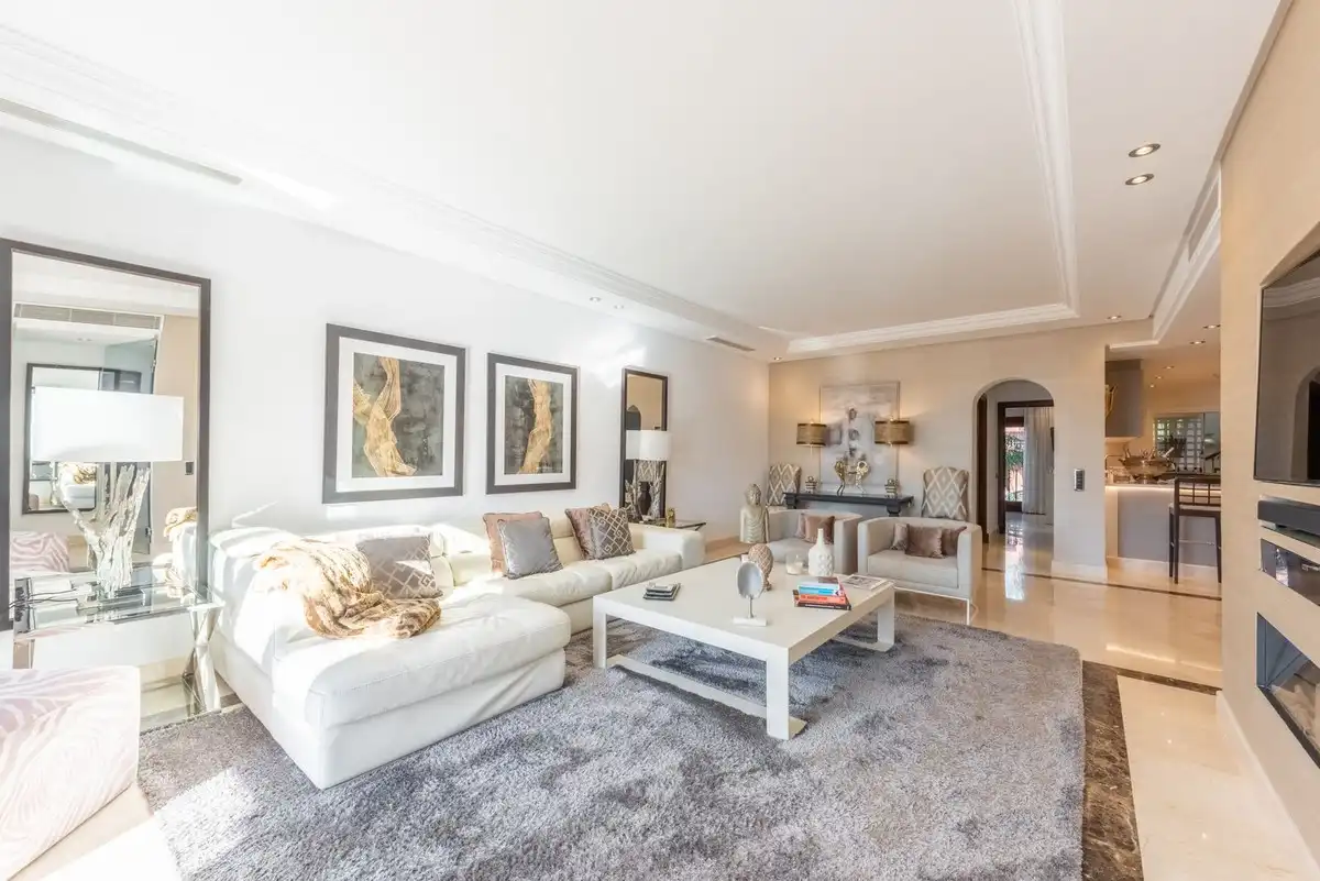 Penthouse with pool for sale in Selwo, imagen 30