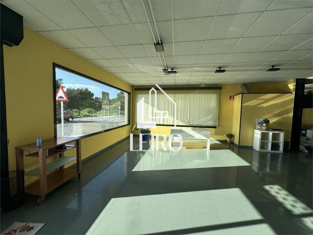 Local comercial en Alquiler en A Illa de Arousa