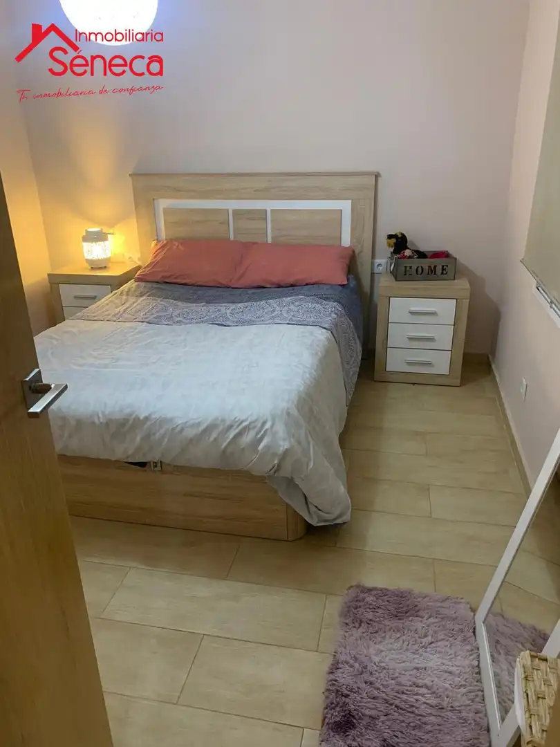 Schlafzimmer von Wohnung zum Verkauf in Córdoba mit Klimaanlage, Heizung und Abstellraum