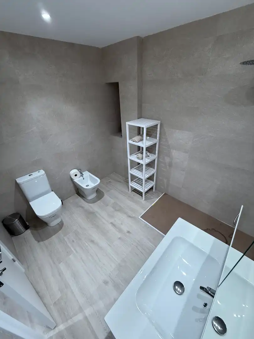 Baño de Piso en venta en Alcalá la Real con Aire acondicionado y Calefacción