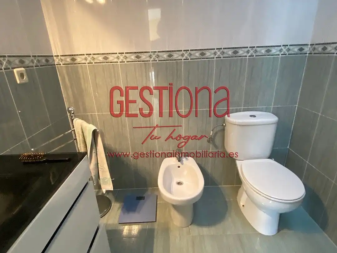 Baño de Casa adosada en venta en Bareyo con Calefacción, Jardín privado y Piscina