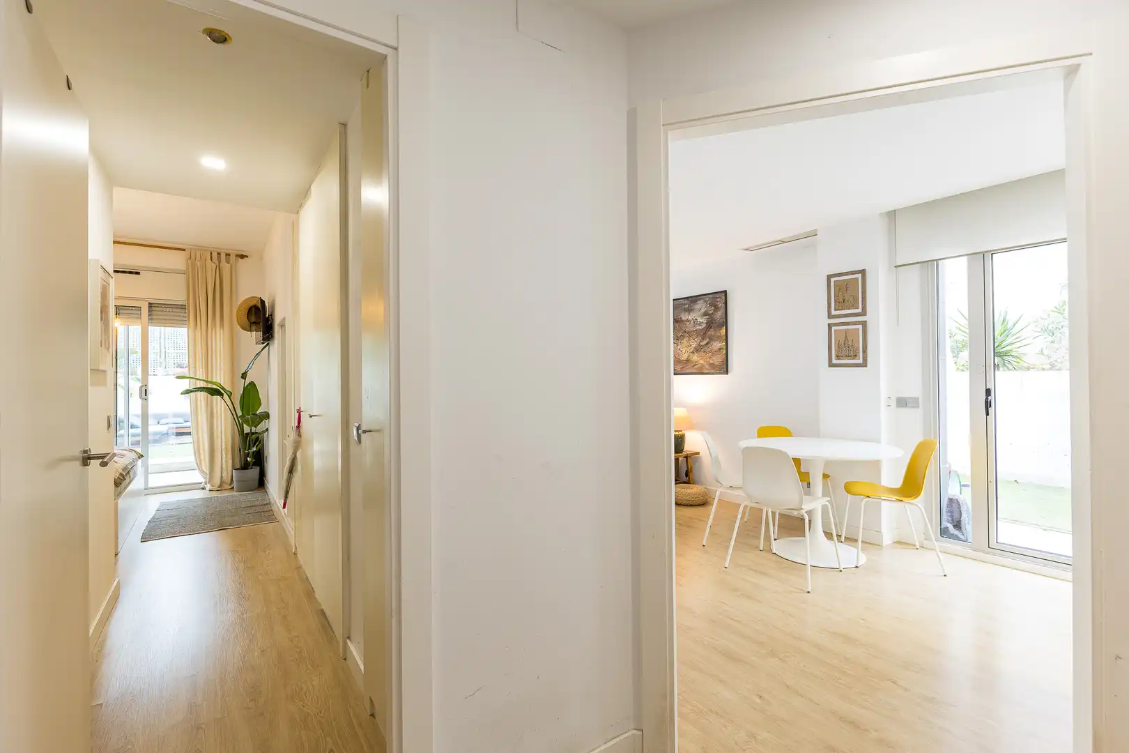 Wohnungen zum Verkauf in Sitges mit Klimaanlage, Heizung und Privatgarten