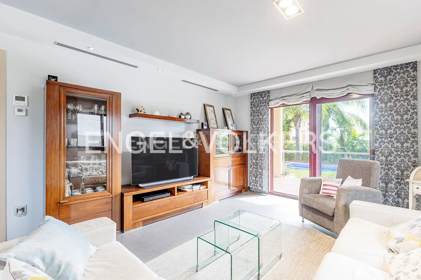 Sala de estar de Casa o chalet en venta en El Vendrell con Aire acondicionado, Calefacción y Jardín privado