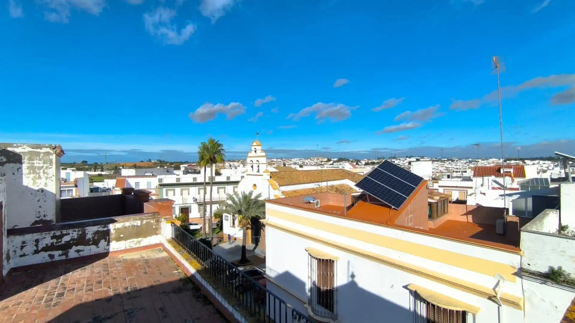 Vista exterior de Casa o xalet en venda en Mairena del Alcor