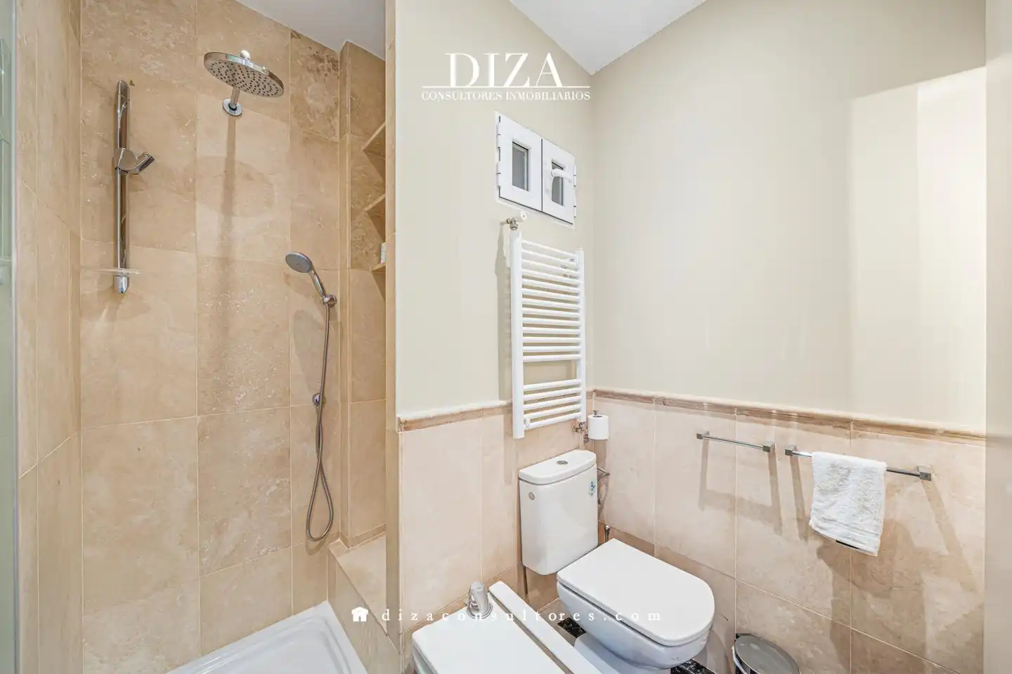 Baño de Piso en venta en Madrid con Aire acondicionado y Calefacción