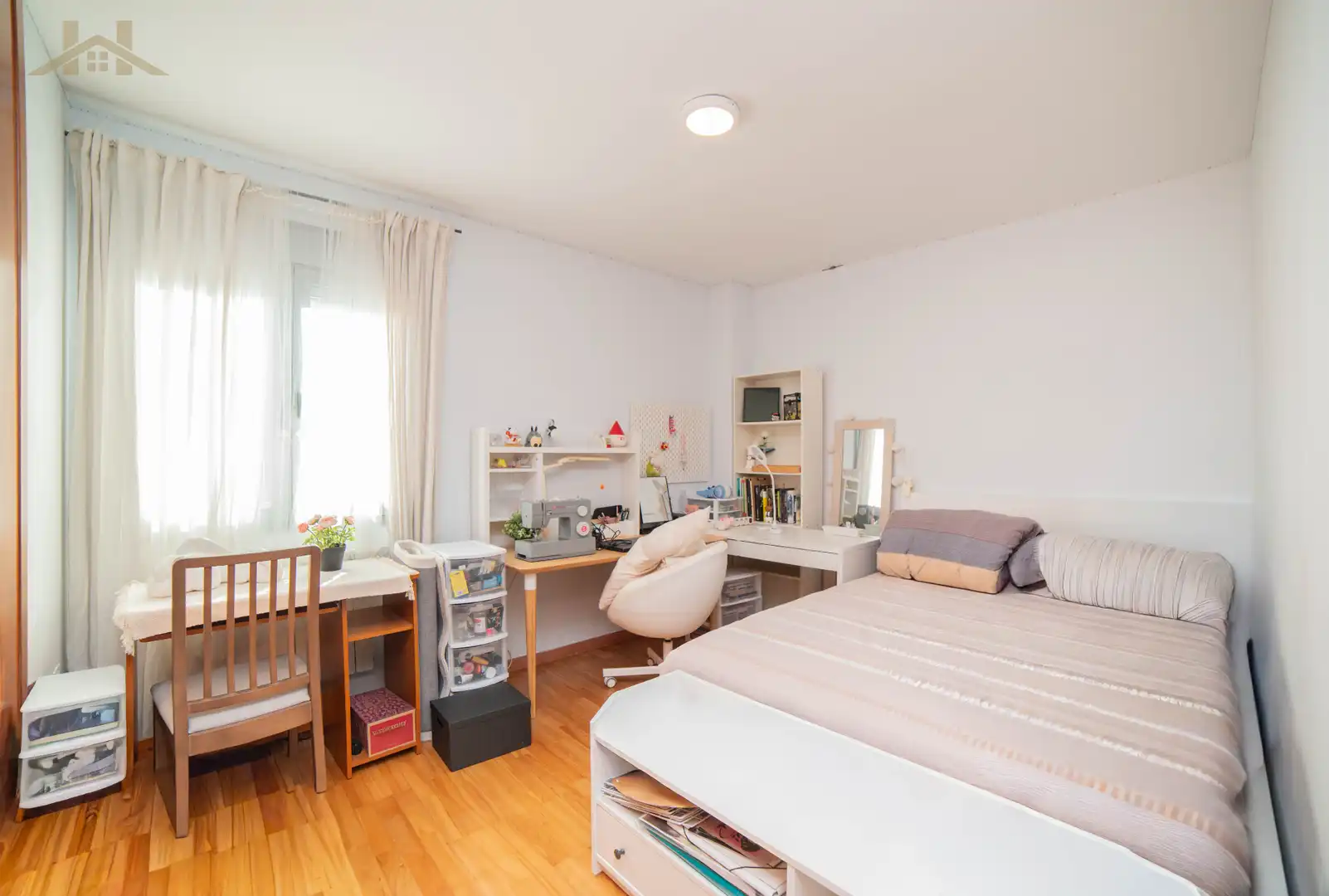 Habitación de Casa o chalet en venta en Arroyomolinos (Madrid) con Aire acondicionado, Calefacción y Jardín privado