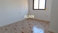 Bedroom of Flat for sale in  Valencia Capital  with Air Conditioner and Heating