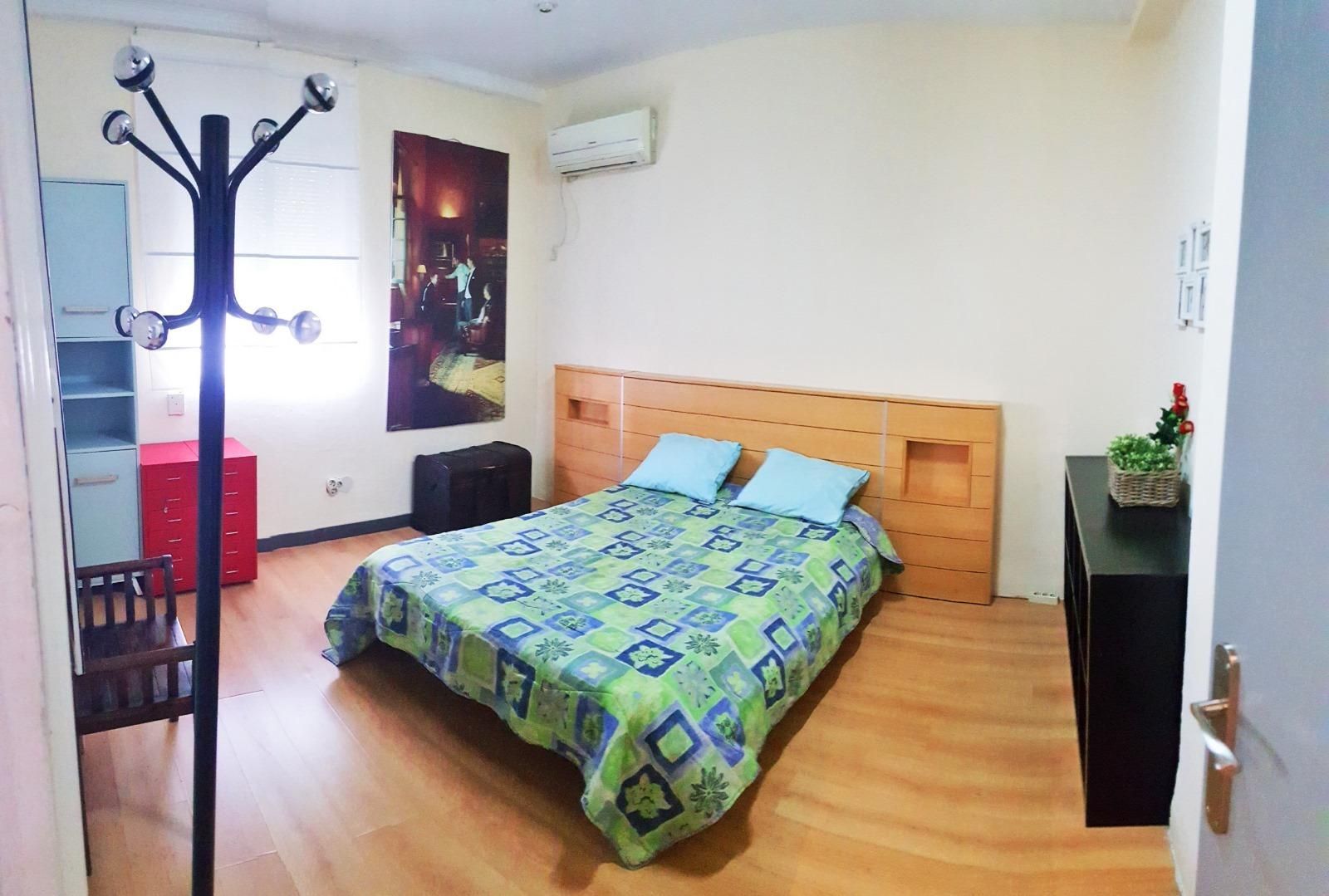 Bedroom of Attic for sale in  Sevilla Capital  with Air Conditioner