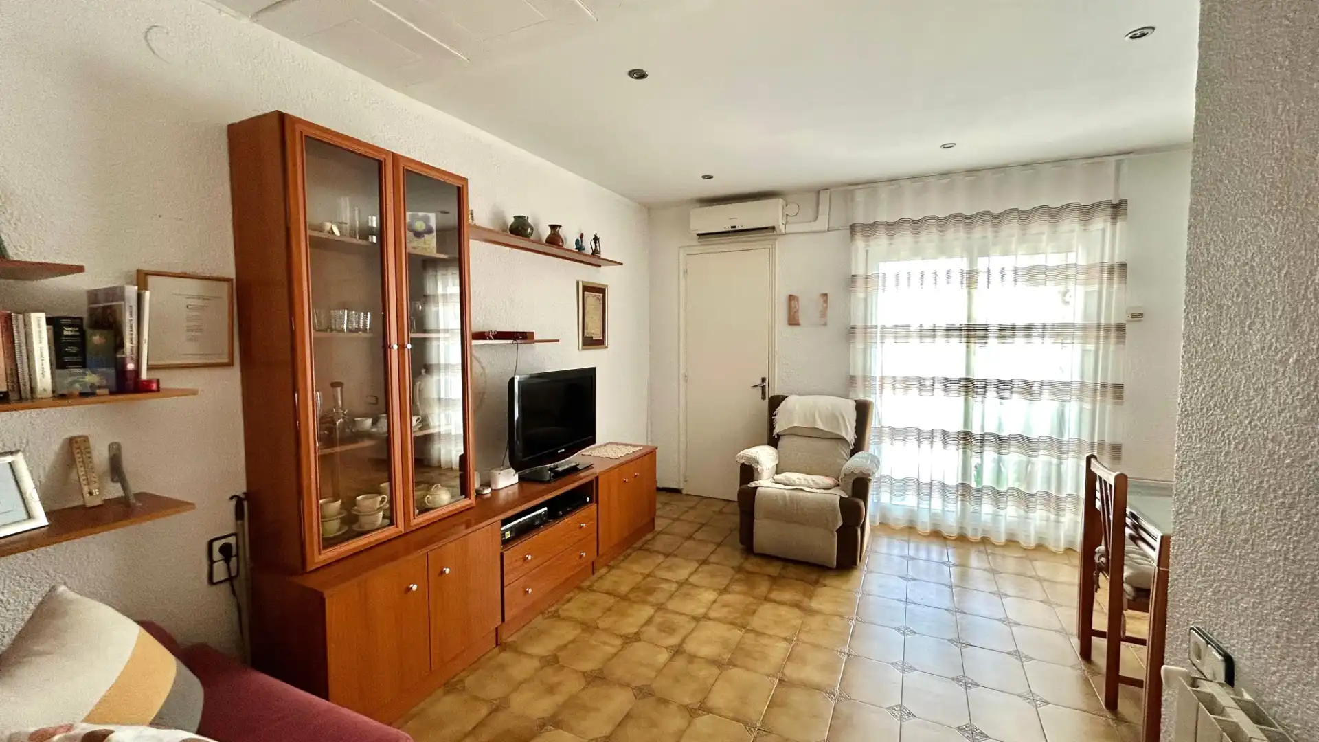 Sala de estar de Piso en venta en Terrassa con Aire acondicionado, Calefacción y Terraza