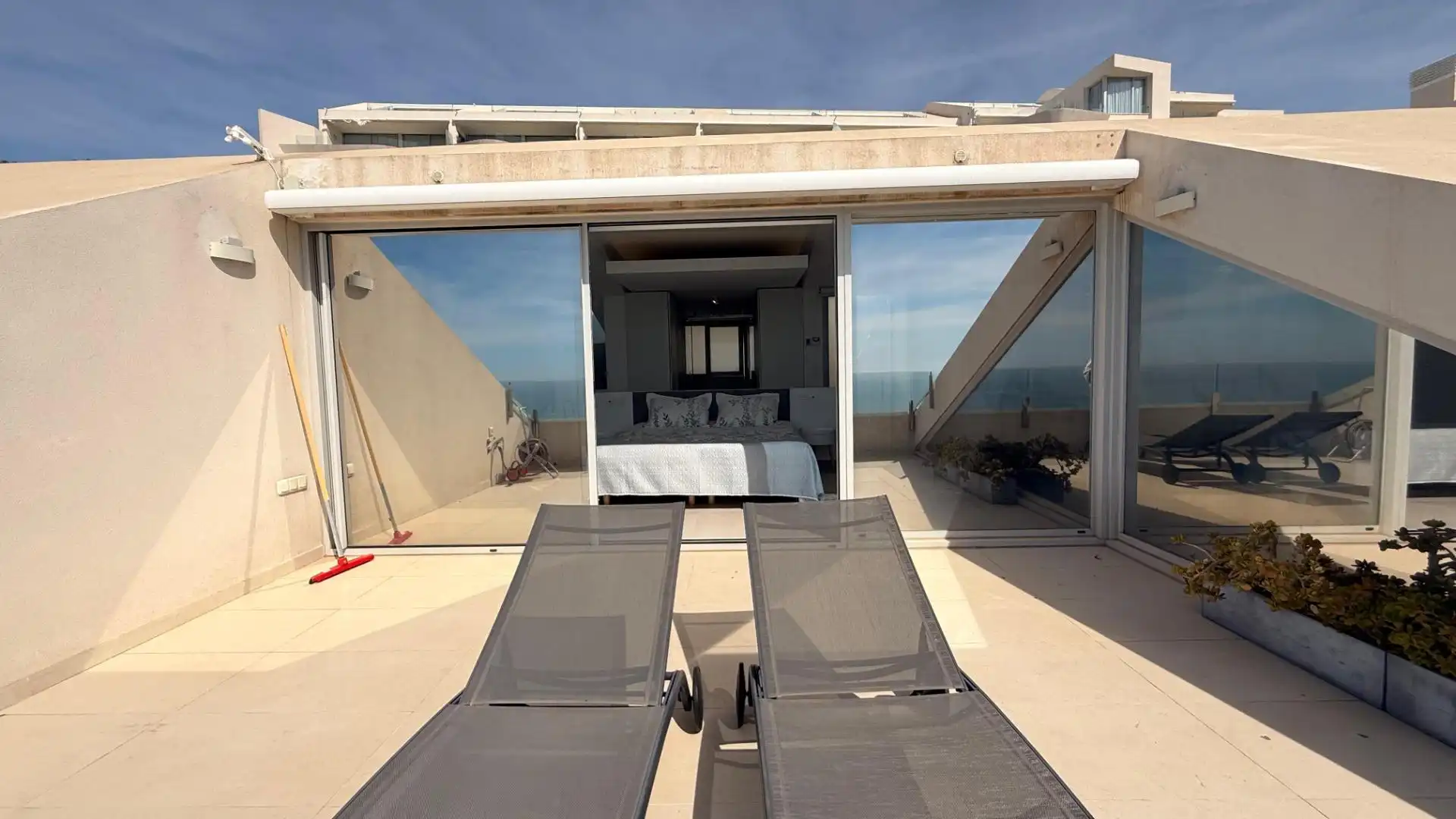Terrasse von Dachboden zum Verkauf in Benalmádena mit Klimaanlage, Terrasse und Abstellraum
