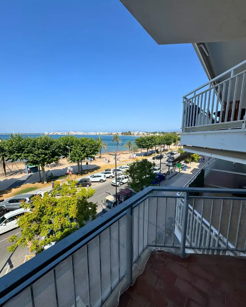 Einzigartige Immobilien zum Verkauf in Avinguda de Rhode, imagen 3