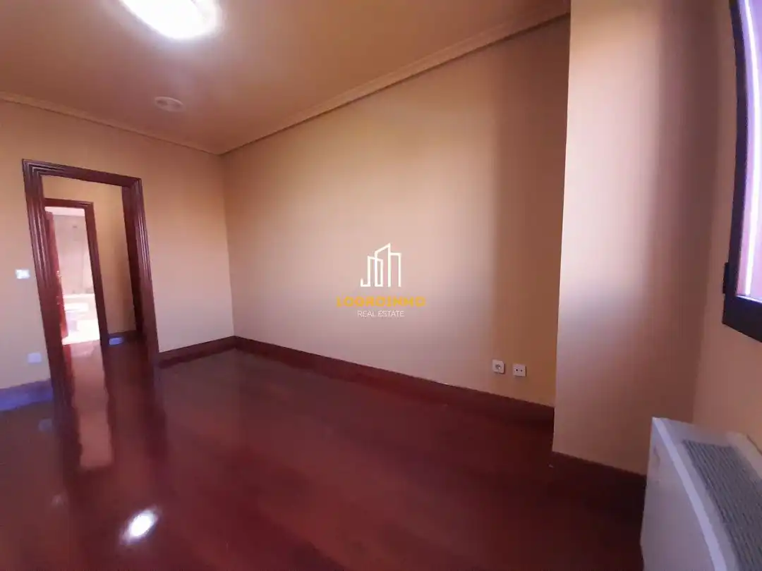 Piso con terraza en venta en Centro, imagen 8