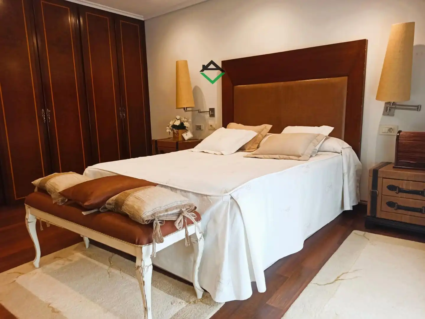 Habitación de Ático en venta en Cangas  con Calefacción, Terraza y Amueblado