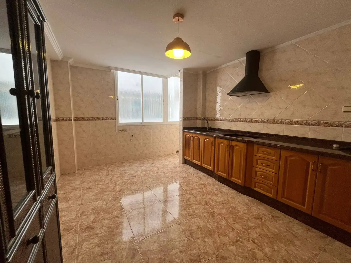 Cocina de Piso en venta en Elche / Elx con Aire acondicionado, Calefacción y Balcón
