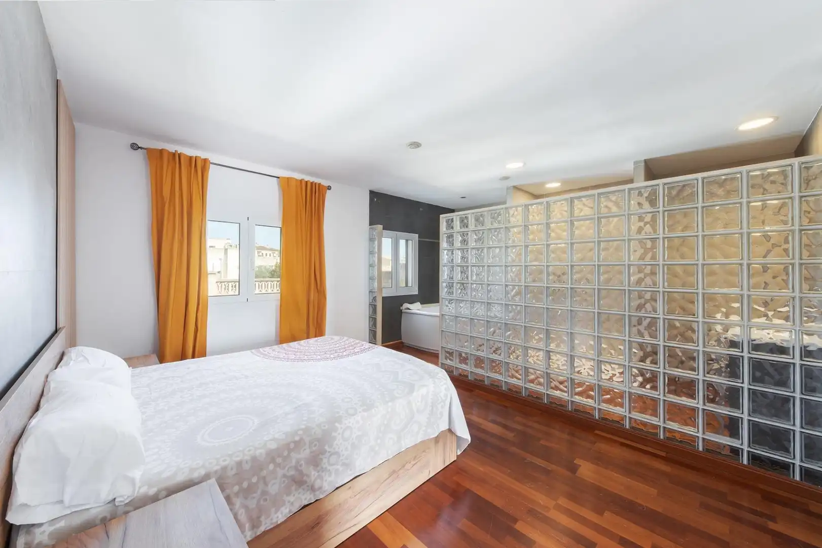 Schlafzimmer von Einfamilien-Reihenhaus zur Miete in Campos mit Klimaanlage, Heizung und Parkett