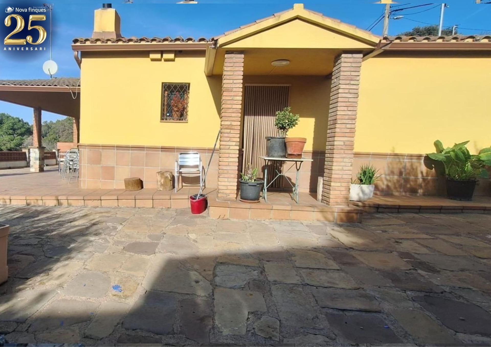 Vista exterior de Casa o xalet en venda en Sentmenat amb Calefacció, Jardí privat i Terrassa