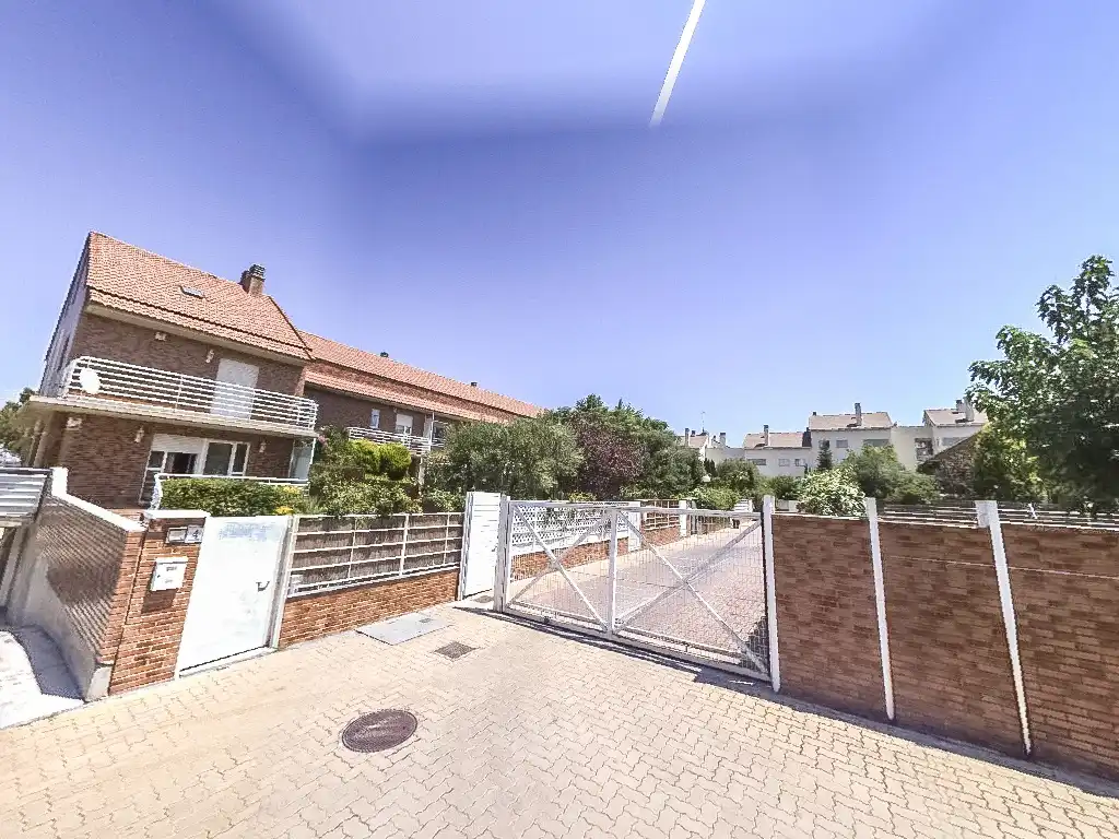 Vista exterior de Casa o xalet en venda en Zaragoza