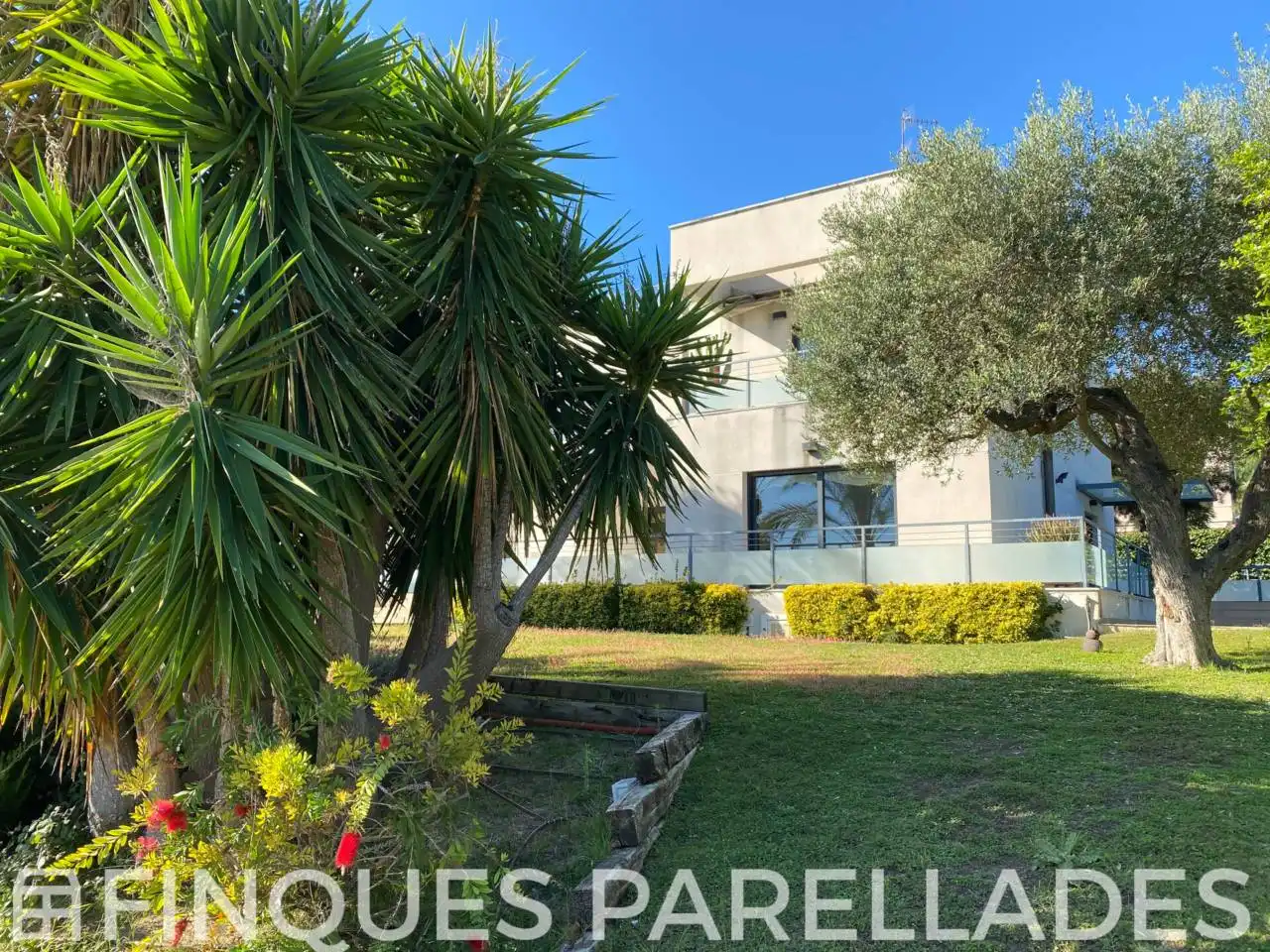 Vista exterior de Casa o chalet en venta en Sitges con Aire acondicionado, Calefacción y Jardín privado