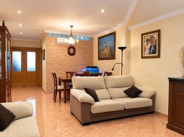 Casa con piscina en venta en Madrigal