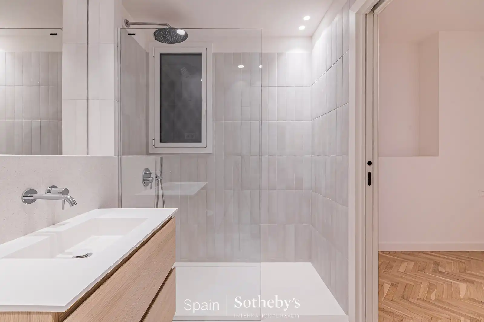 Bany de Apartament en venda en Eixample