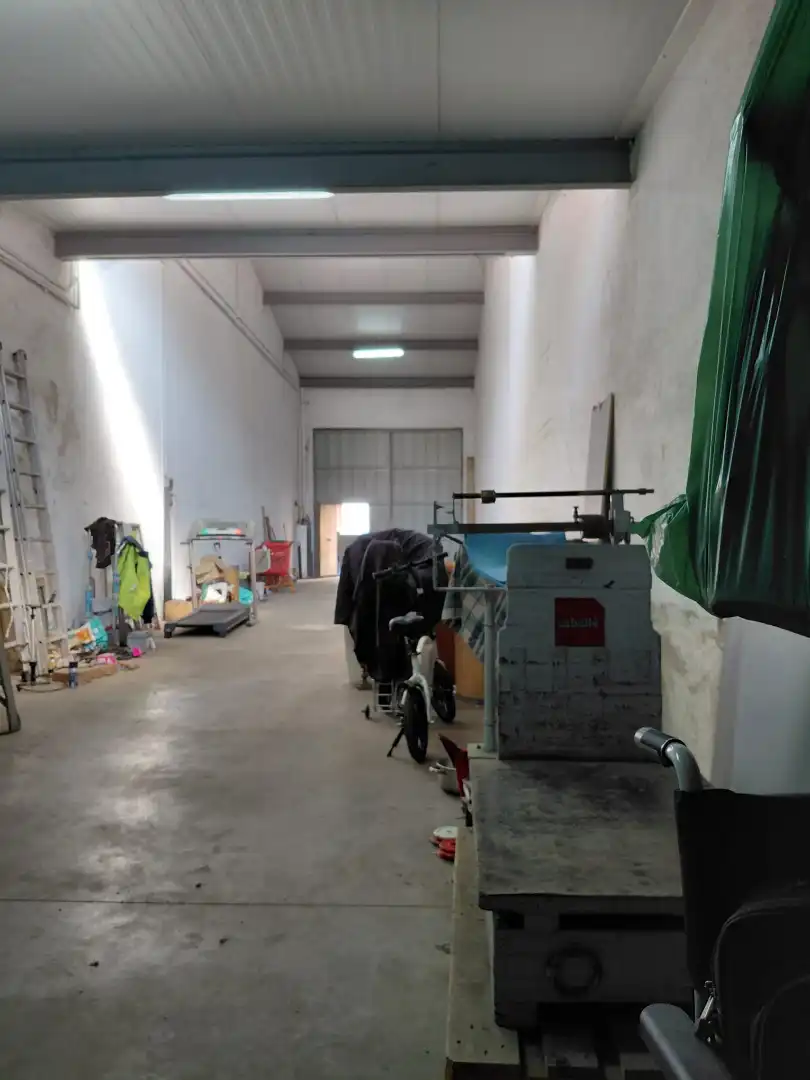 Nave industrial en venta en Badalona