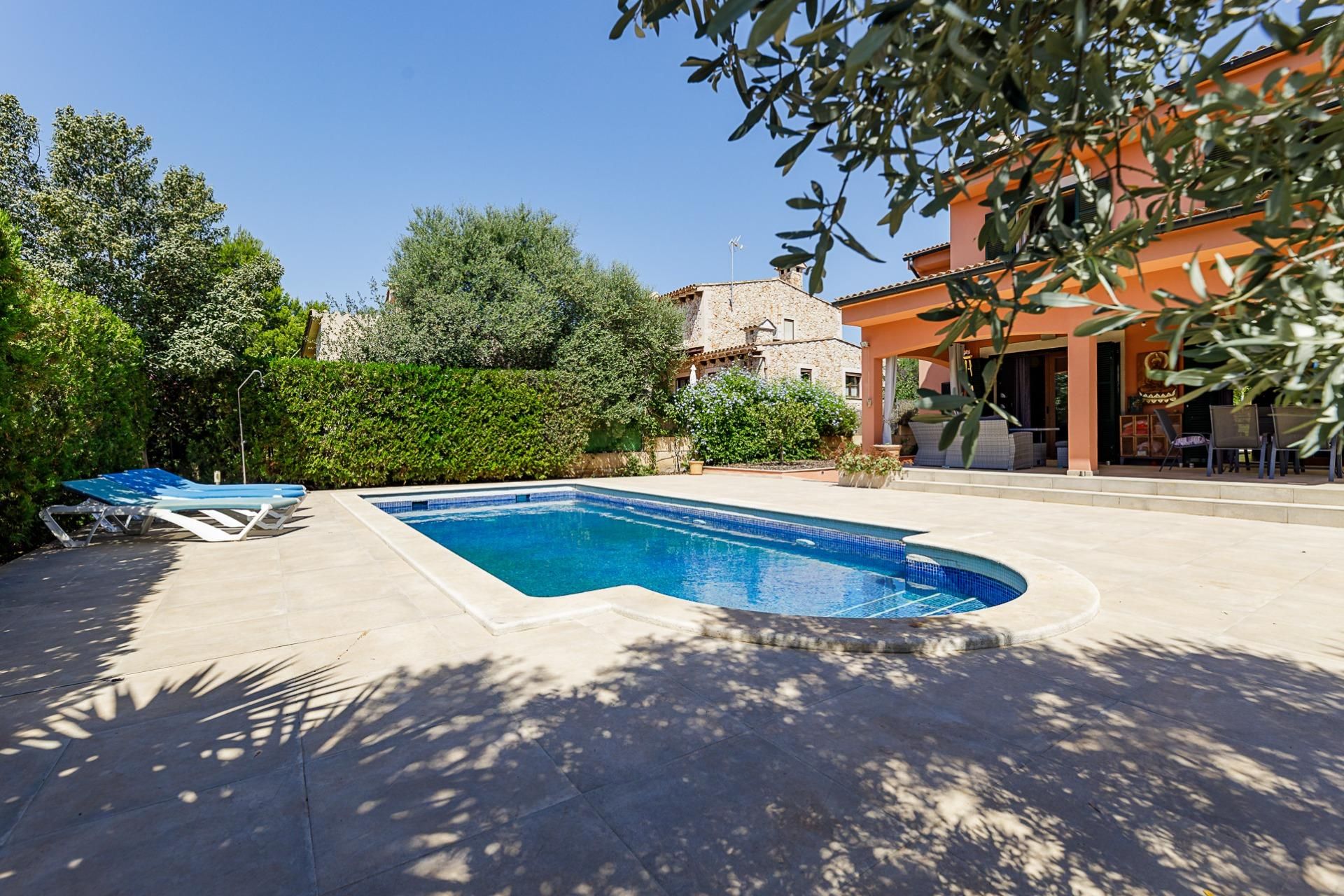 Swimming pool of House or chalet for sale in Marratxí  with Air Conditioner, Heating and Private garden