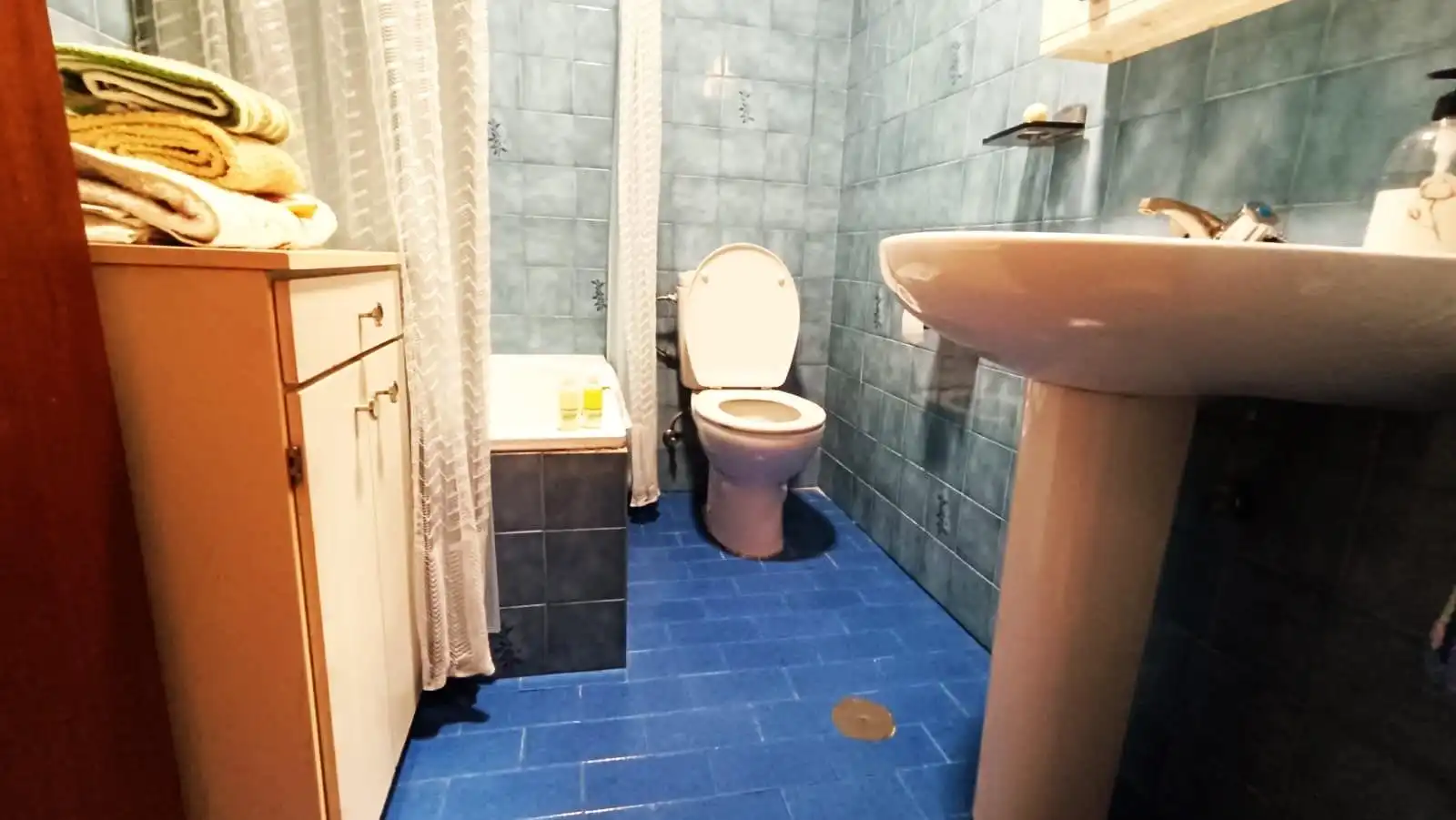 Bathroom of Flat for sale in Zamora Capital   with Heating, Parquet flooring and Terrace
