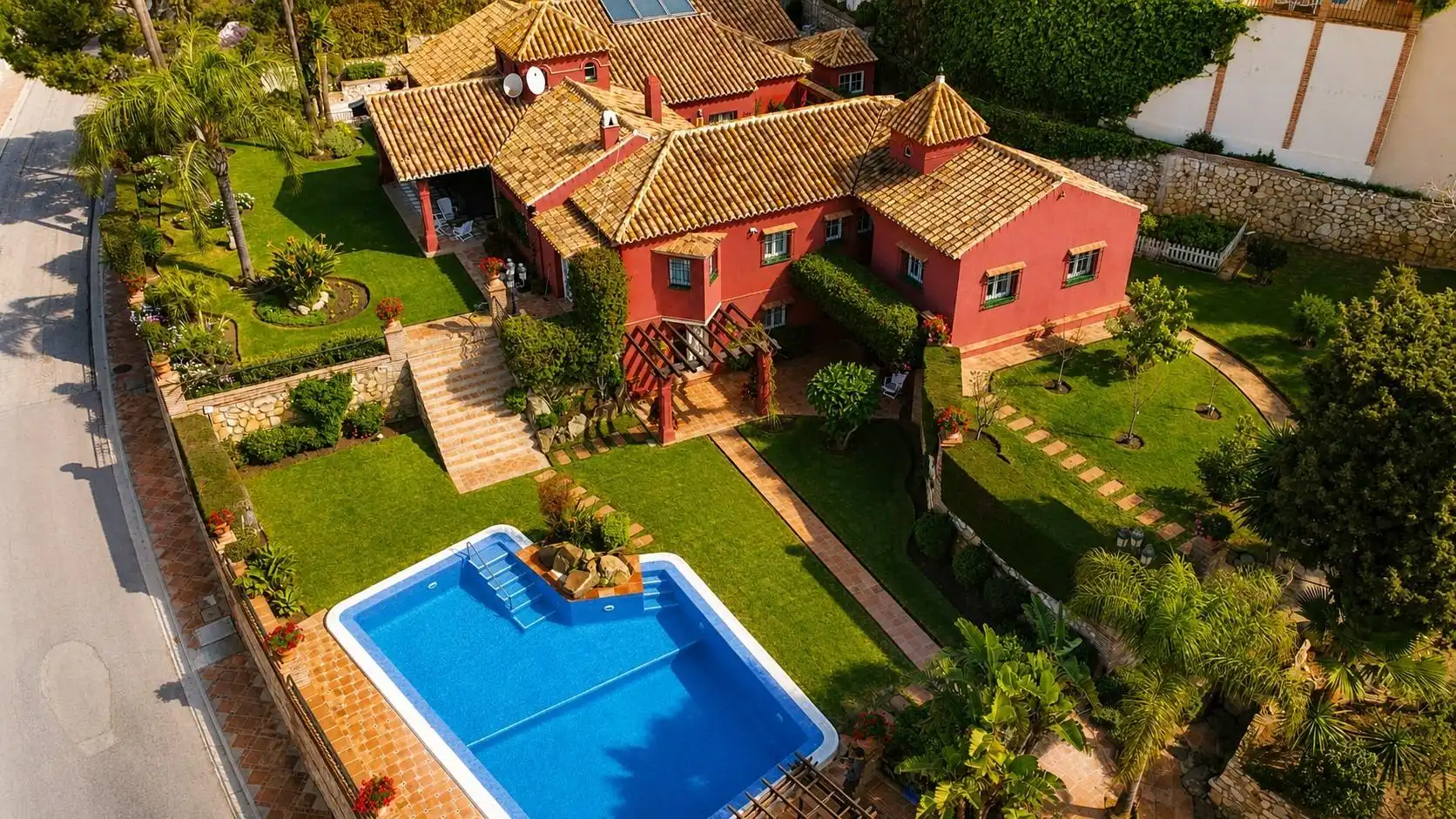Jardí de Casa o xalet en venda en Benalmádena amb Aire condicionat, Calefacció i Jardí privat