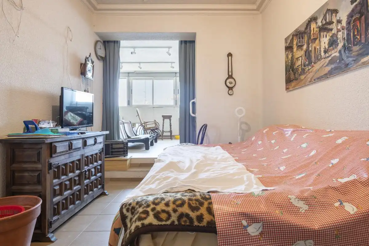 Schlafzimmer von Dachboden zum Verkauf in Madrid mit Klimaanlage, Heizung und Terrasse