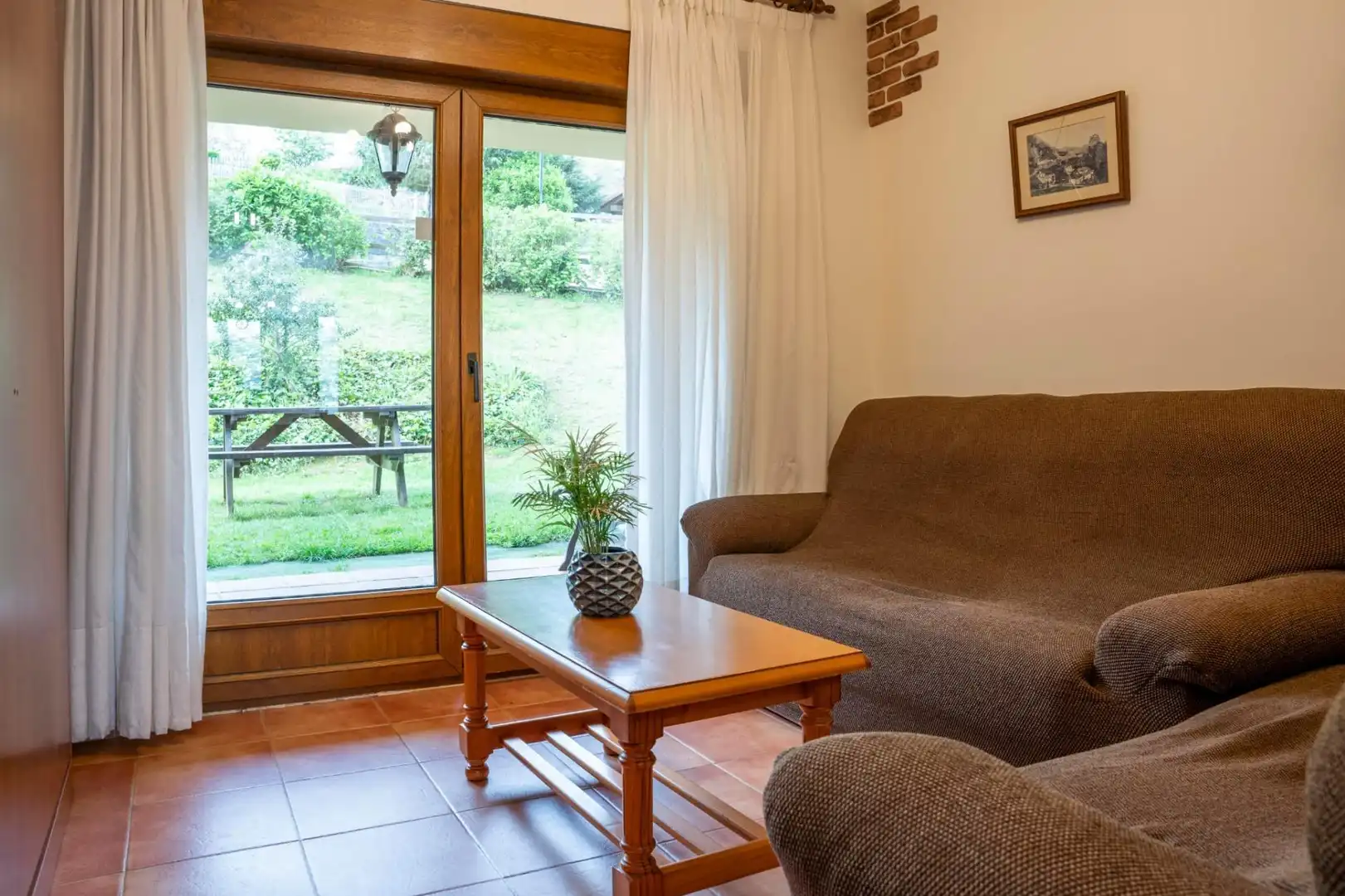 Buildings for sale in Lugar Parres, Parres