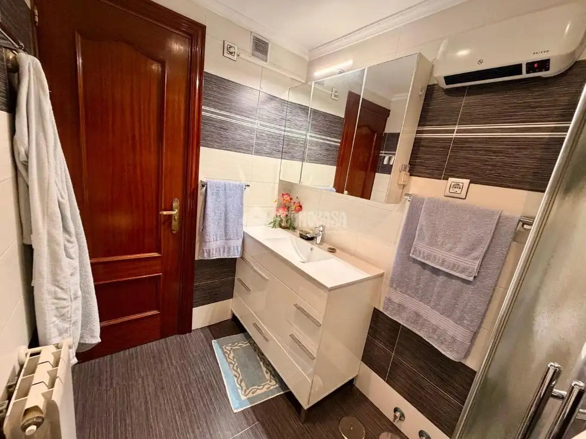 Baño de Piso en venta en Getafe con Aire acondicionado, Calefacción y Parquet