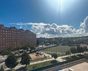 Vista exterior de Pis en venda en  Madrid Capital amb Aire condicionat, Calefacció i Terrassa