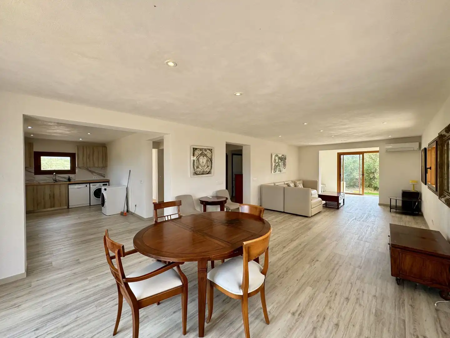 Comedor de Finca rústica de alquiler en Ses Salines con Aire acondicionado, Calefacción y Jardín privado