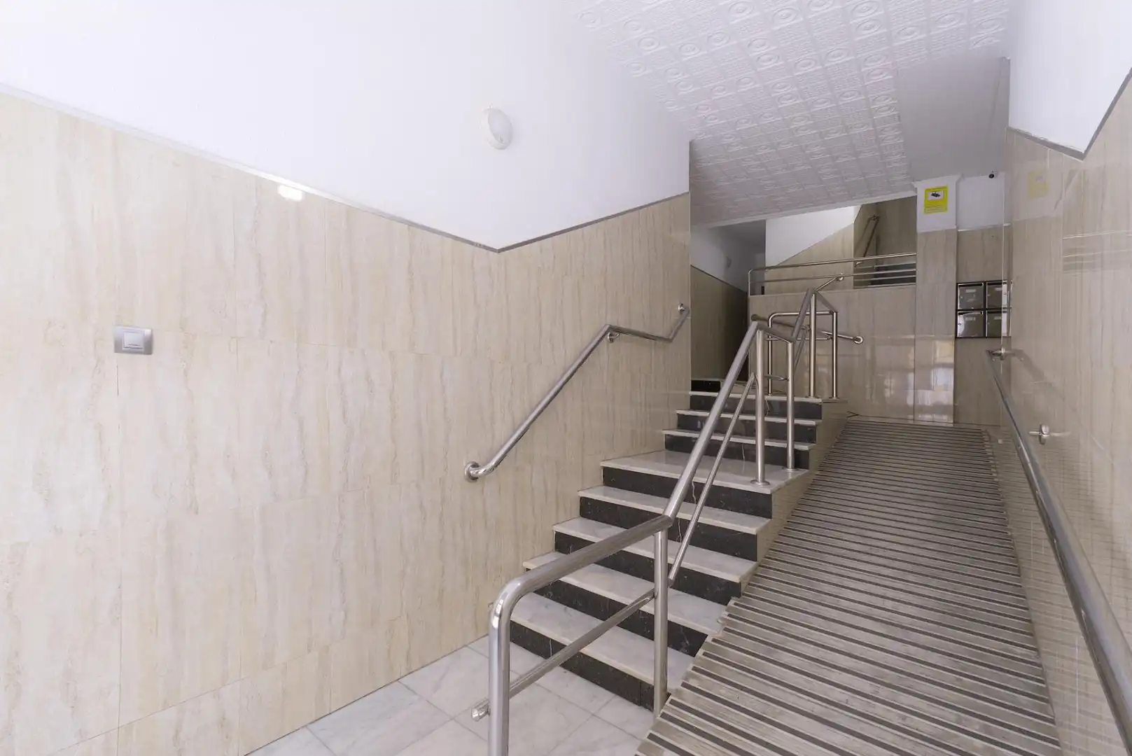 Piso en venta en Málaga con Balcón y Alarma