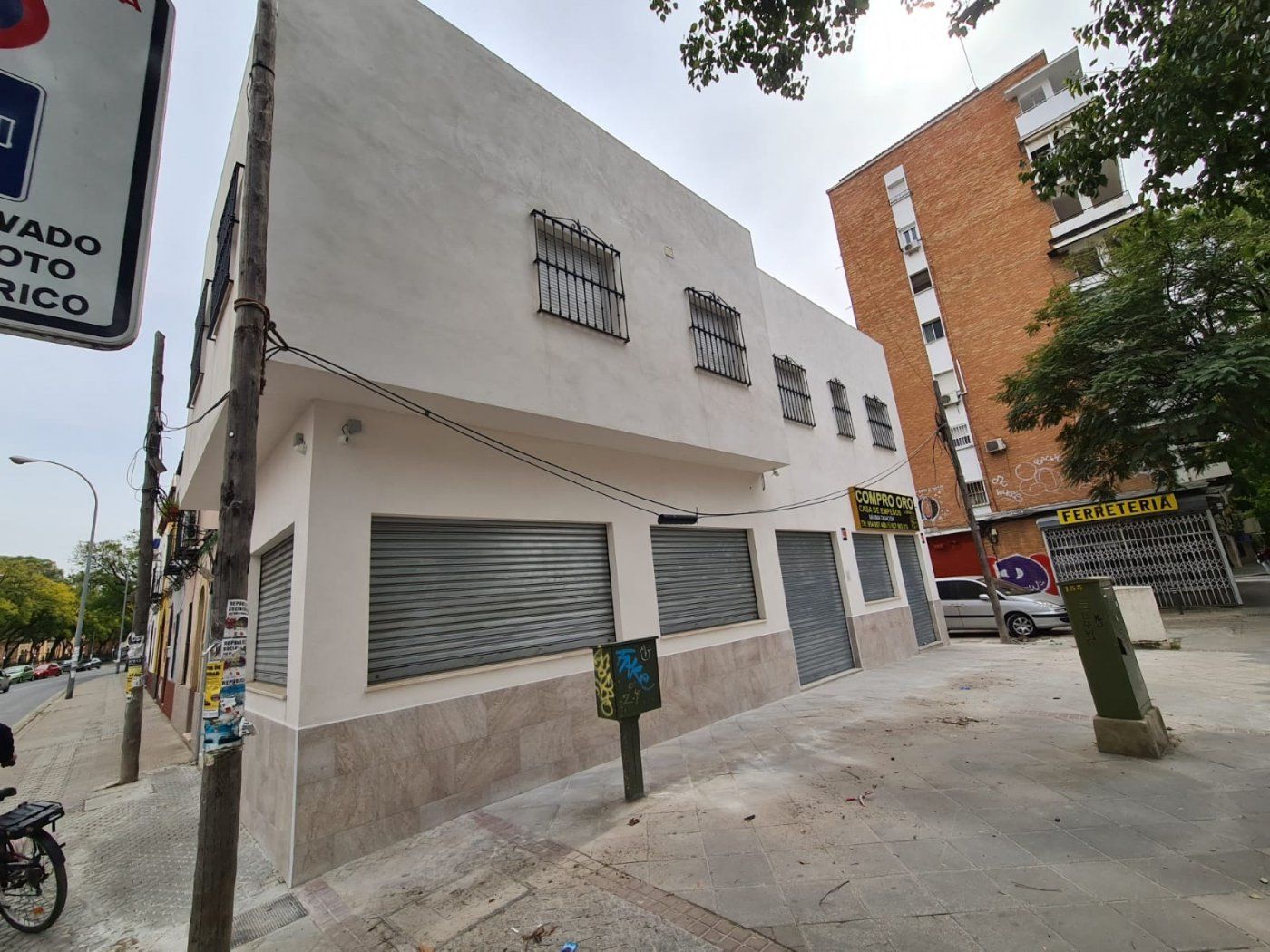 Vista exterior de Local de lloguer en  Sevilla Capital