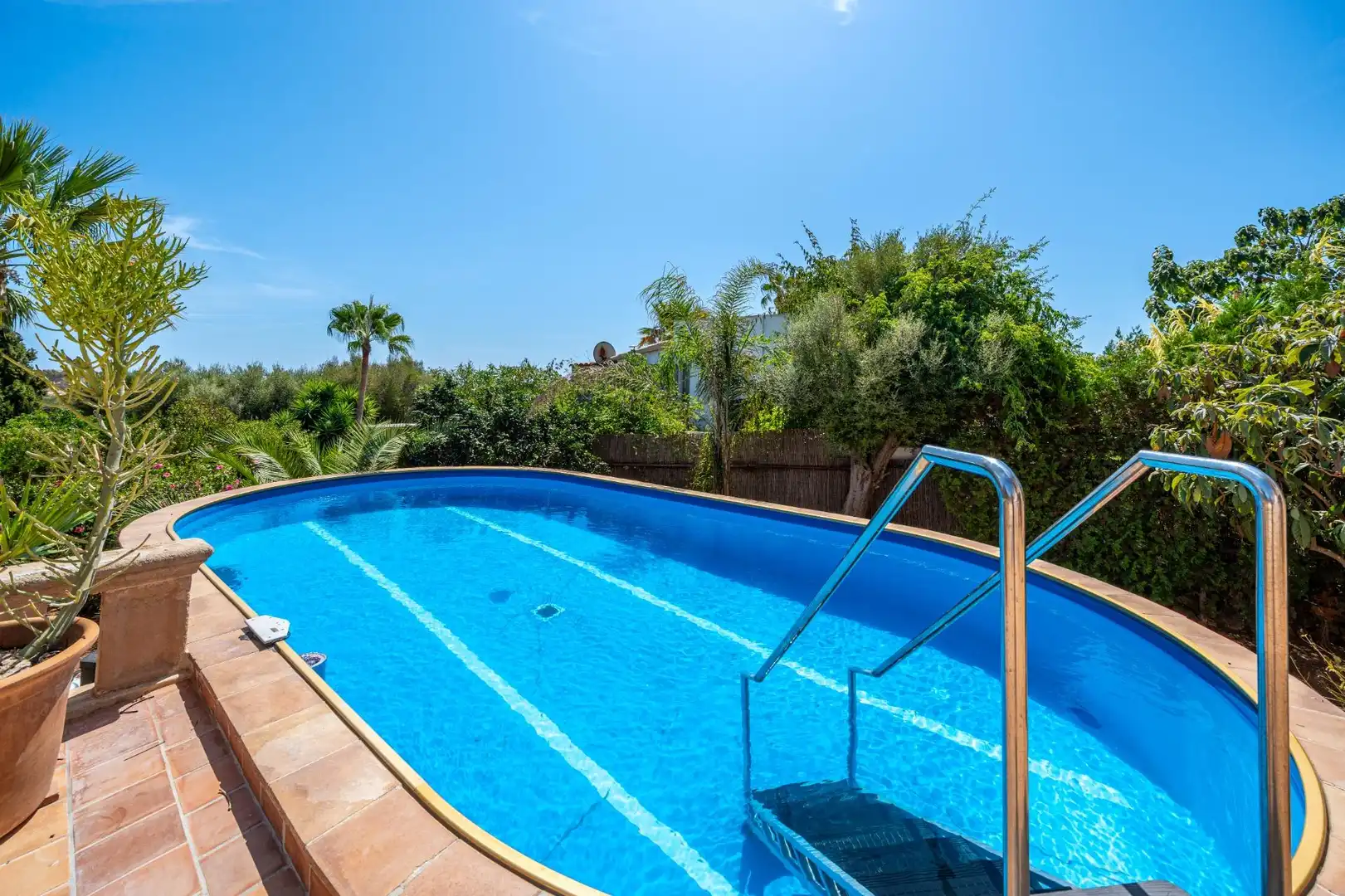 Villa con piscina in vendita a Carrer les Orquídies, imagen 6